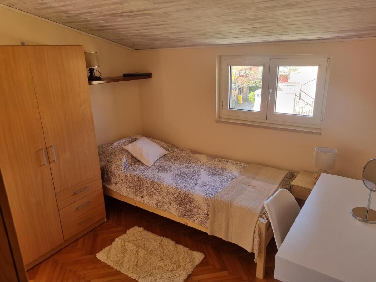 Greenview Apartment With Parking ロヴィニ エクステリア 写真